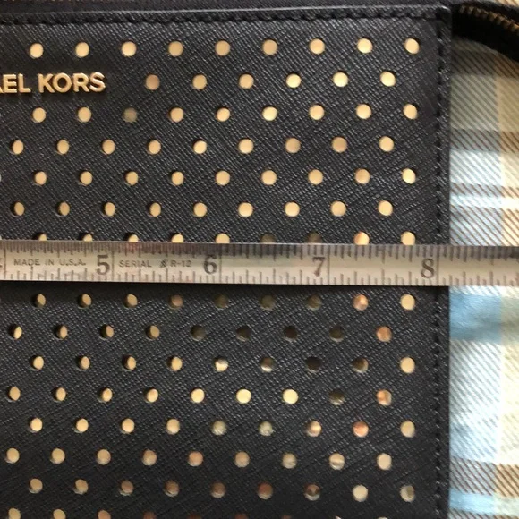 MICHAEL Michael Kors Back Clutch Wristlet OBO - Picture 8 of 10